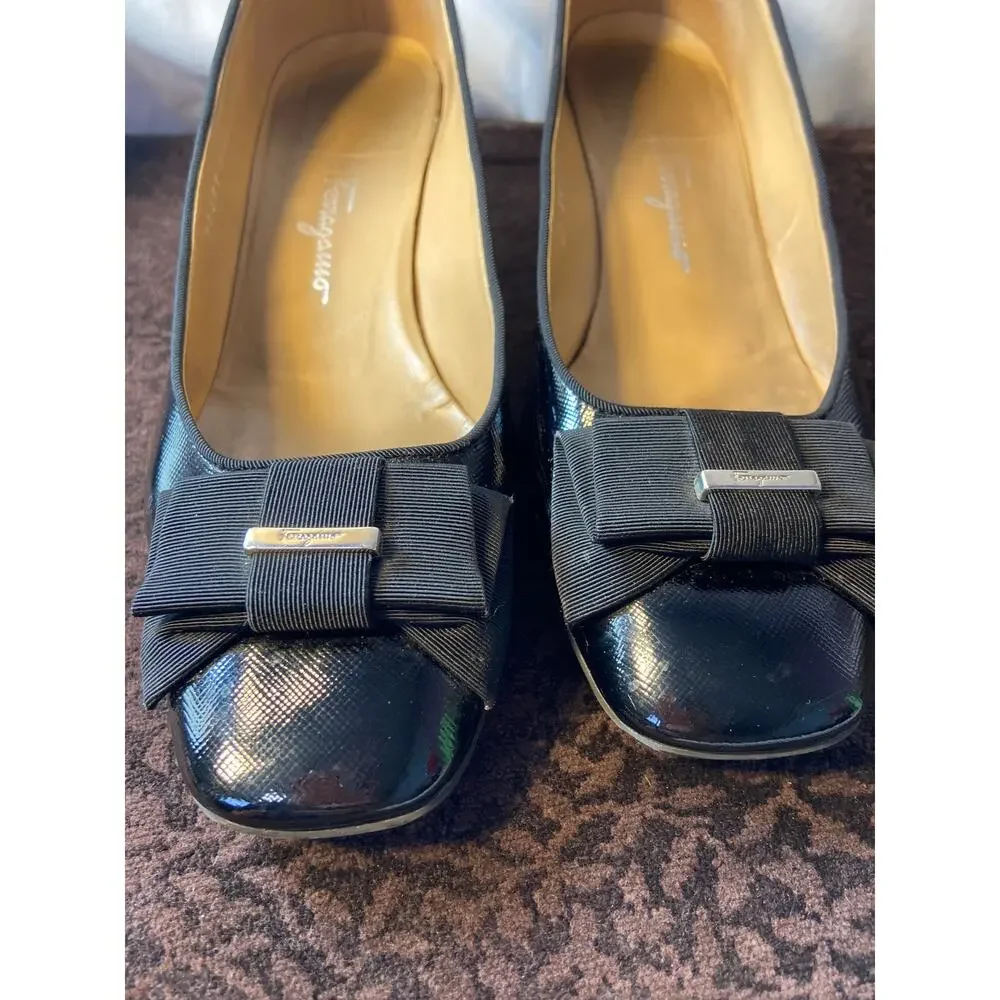 Salvatore Ferragamo patent leather‎ Vara Pump